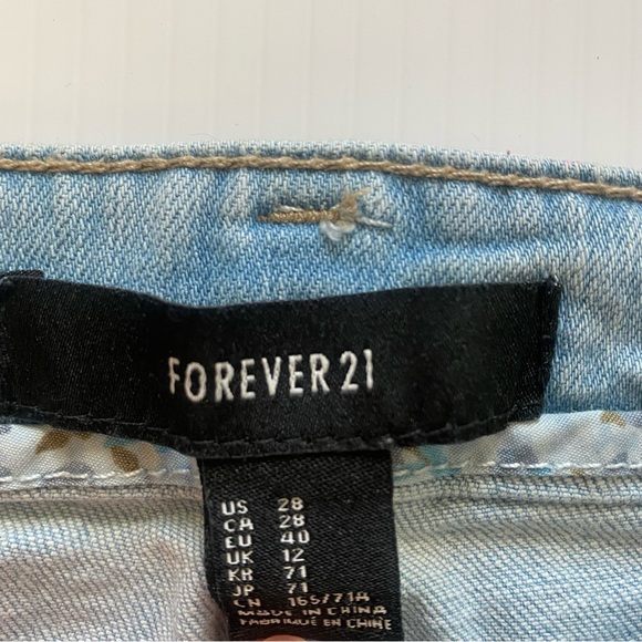Forever 21 Distressed Lightwash Stretch Skinny Jeans 28 - Picture 6 of 10